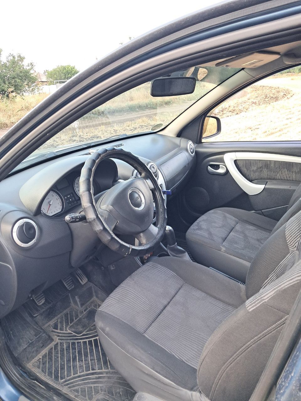 Dacia Sandero 1.4 Laureate
