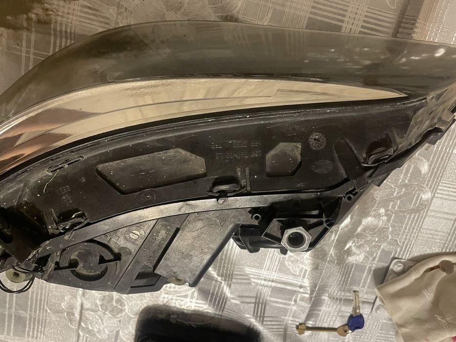 Ліва Фара на BMW E60 Дорест