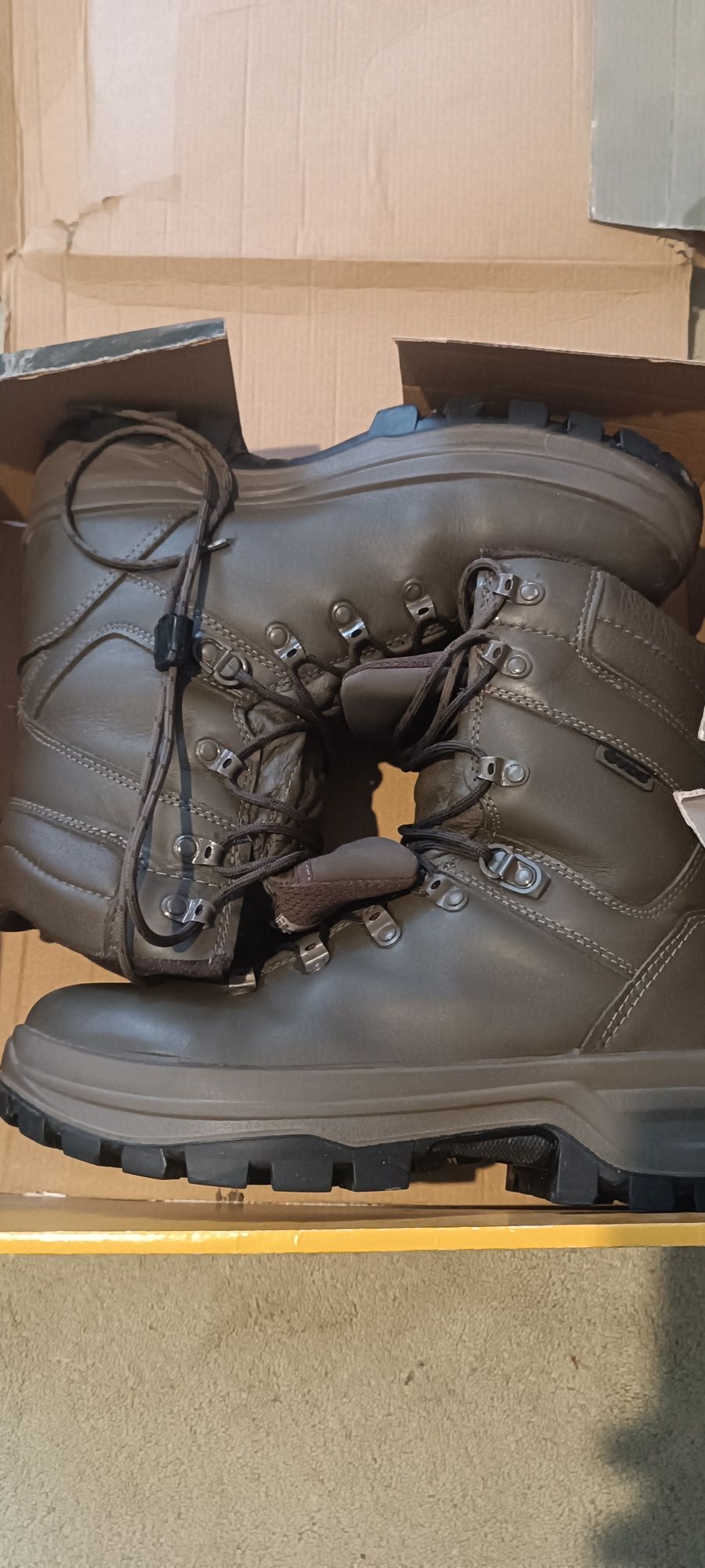 Продам берцы  YDTM 8036