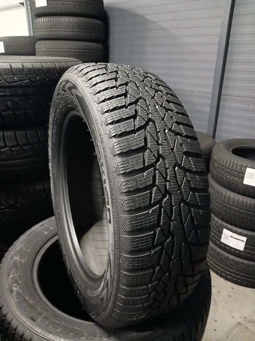 Зимові шини БВ 185/60 R15  NOKIAN  WR D4 XL Склад