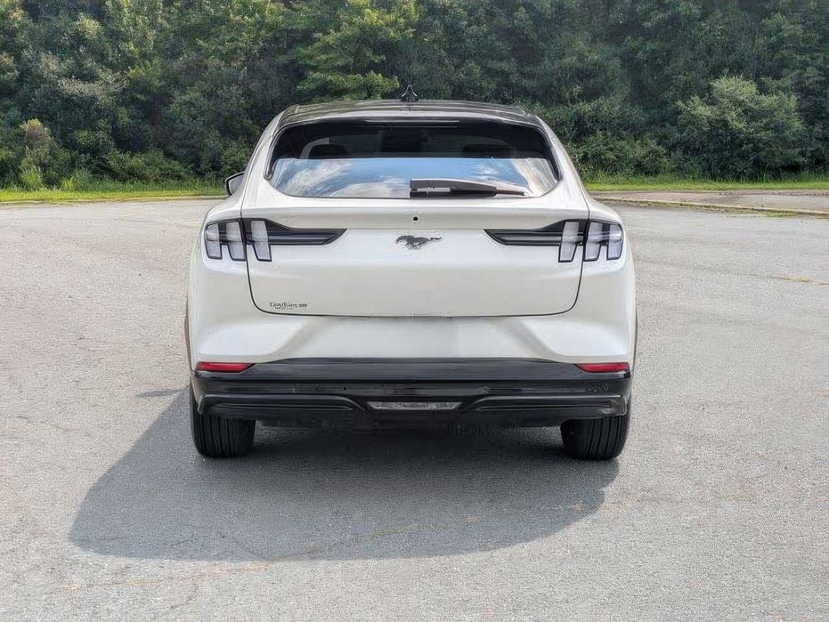 Ford Mustang Mach-E Premium      2021