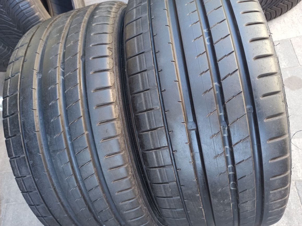 Летняя резина ПАРА 245/35 R19 Yokohama Advan V107