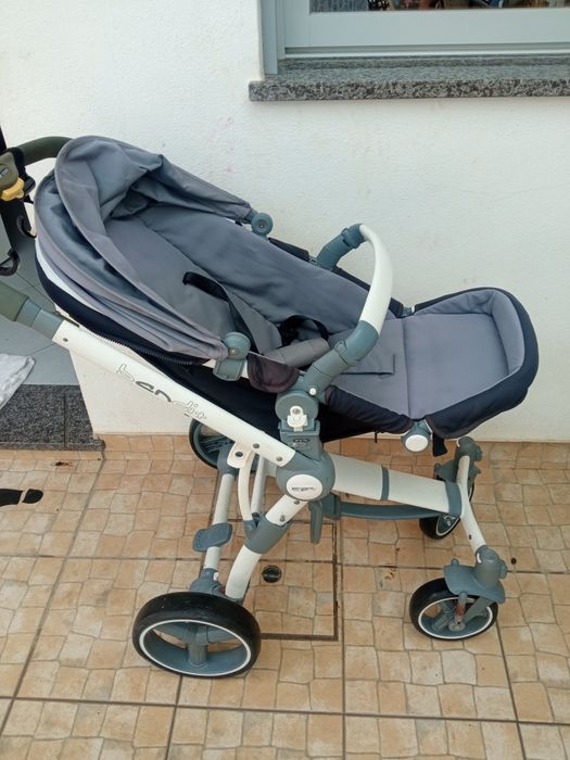 Carrinho bebé e ovinho