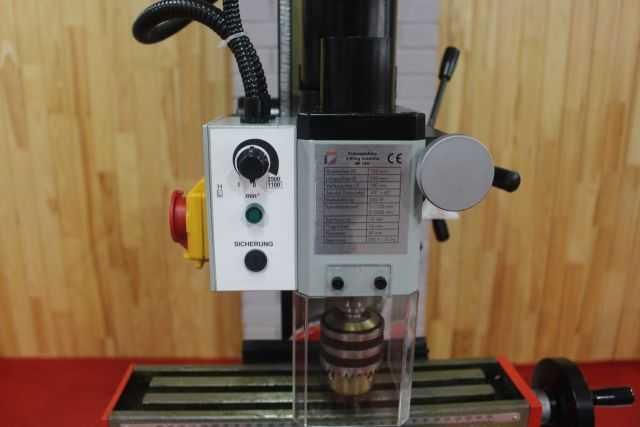 Фрезерний верстат Holzmann BF 16V