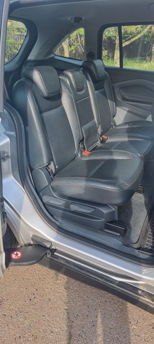 Ford Grand C-Max 2011