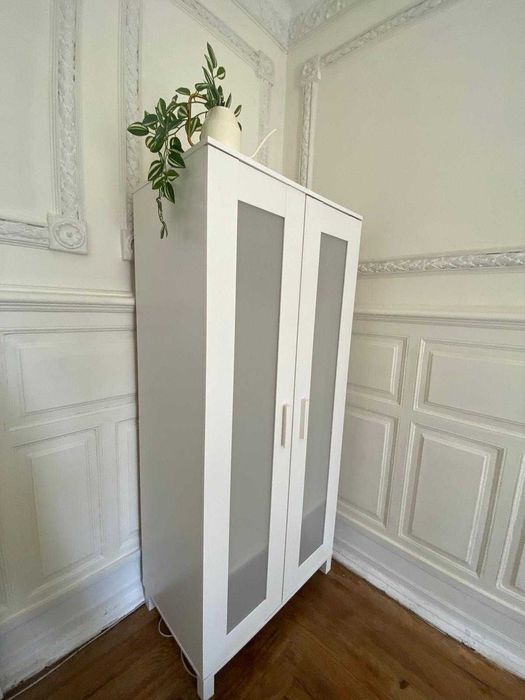 Quarto casal Av 5 Outubro sem caução entrada imediata