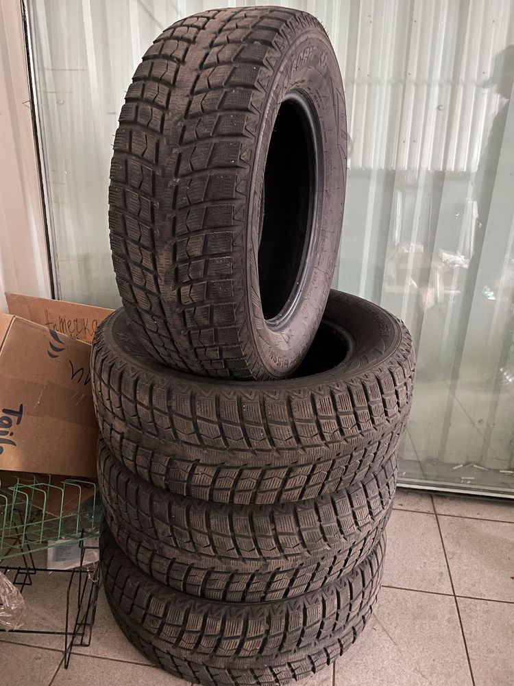 Зимняя резина 255/60 R17