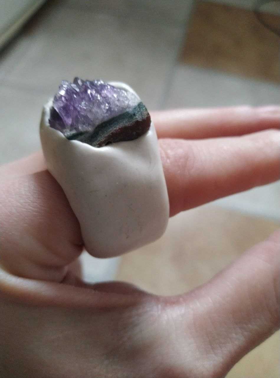 Кольцо с настоящим камнем аметист