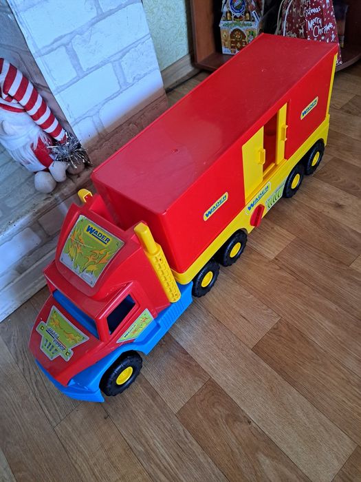 Продам фуру Wader