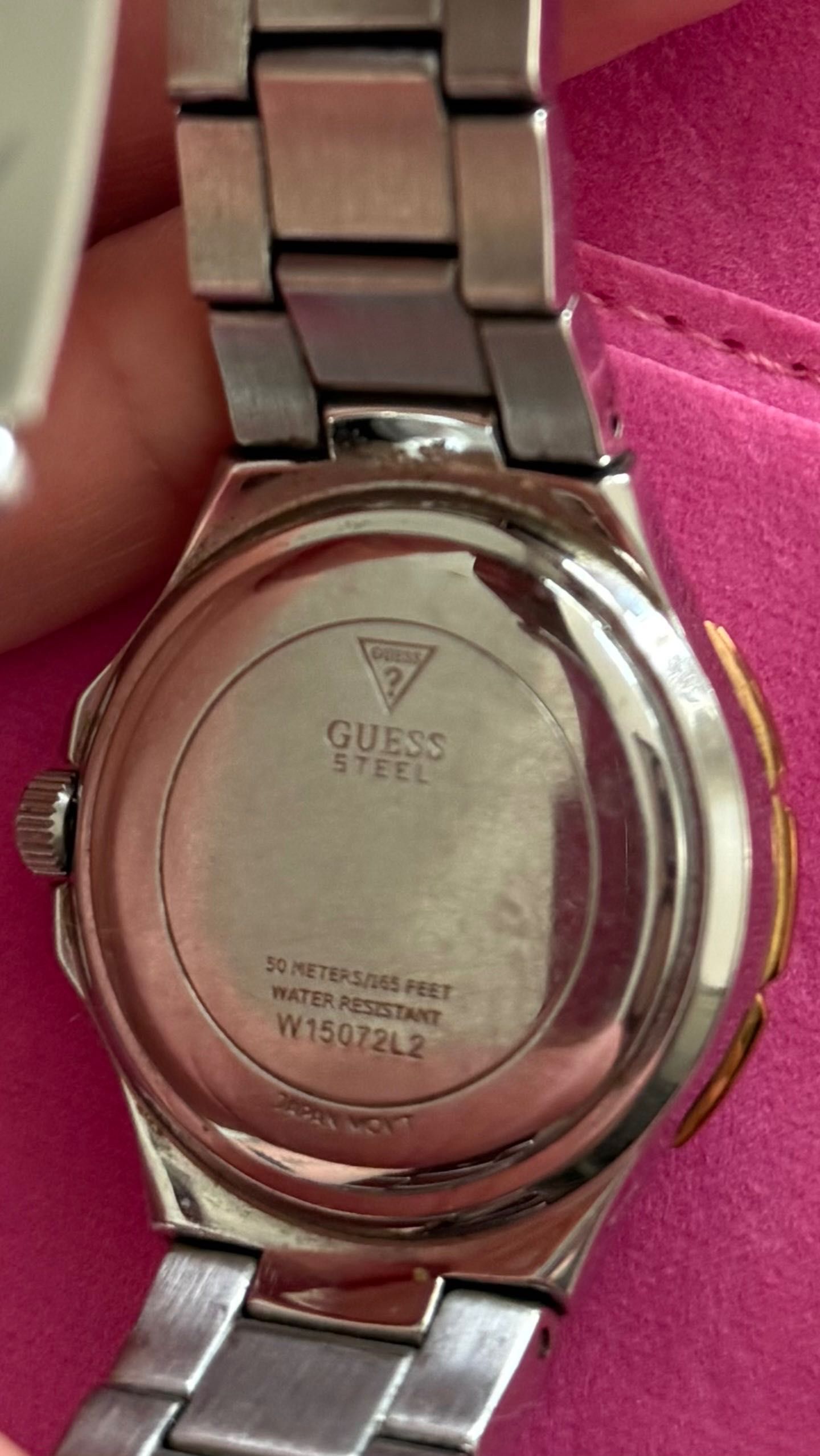 Годинник GUESS W15072