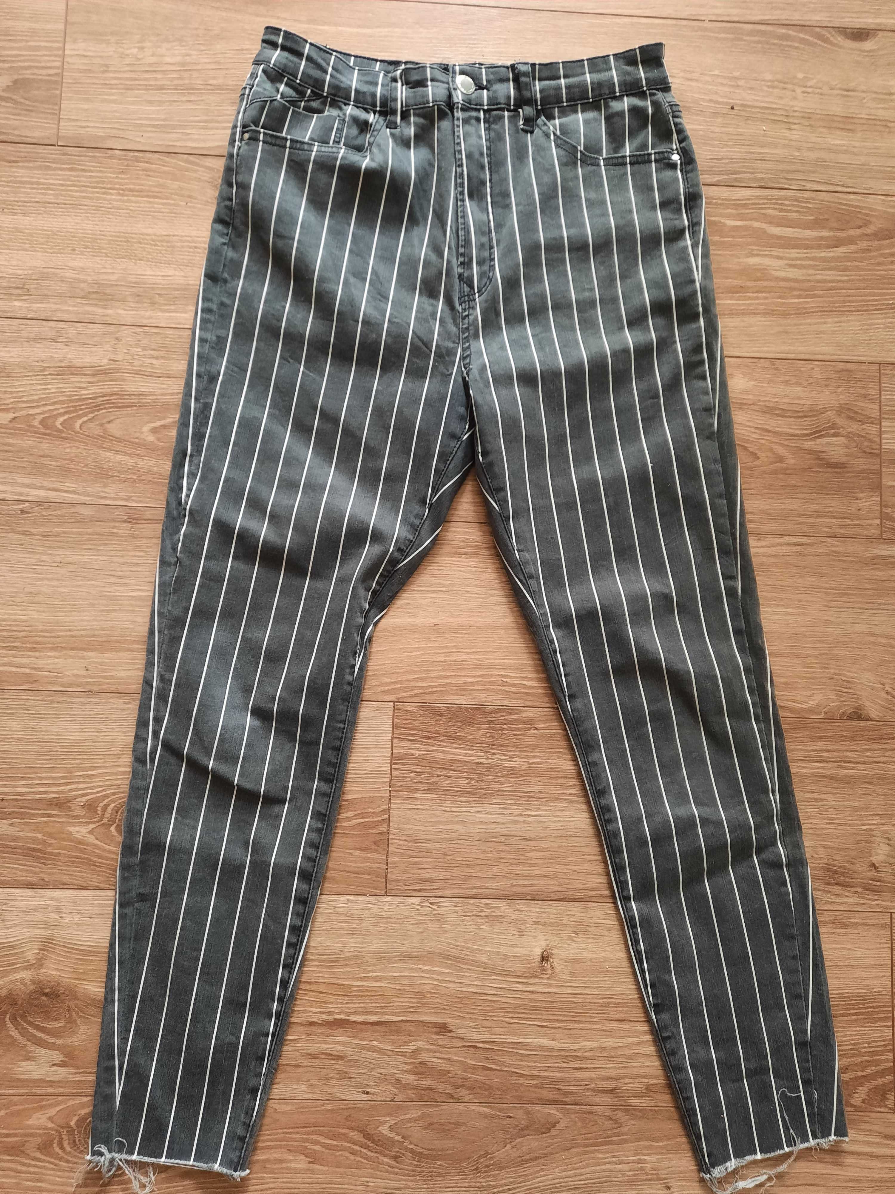 Spodnie Stradivarius rozmiar 40