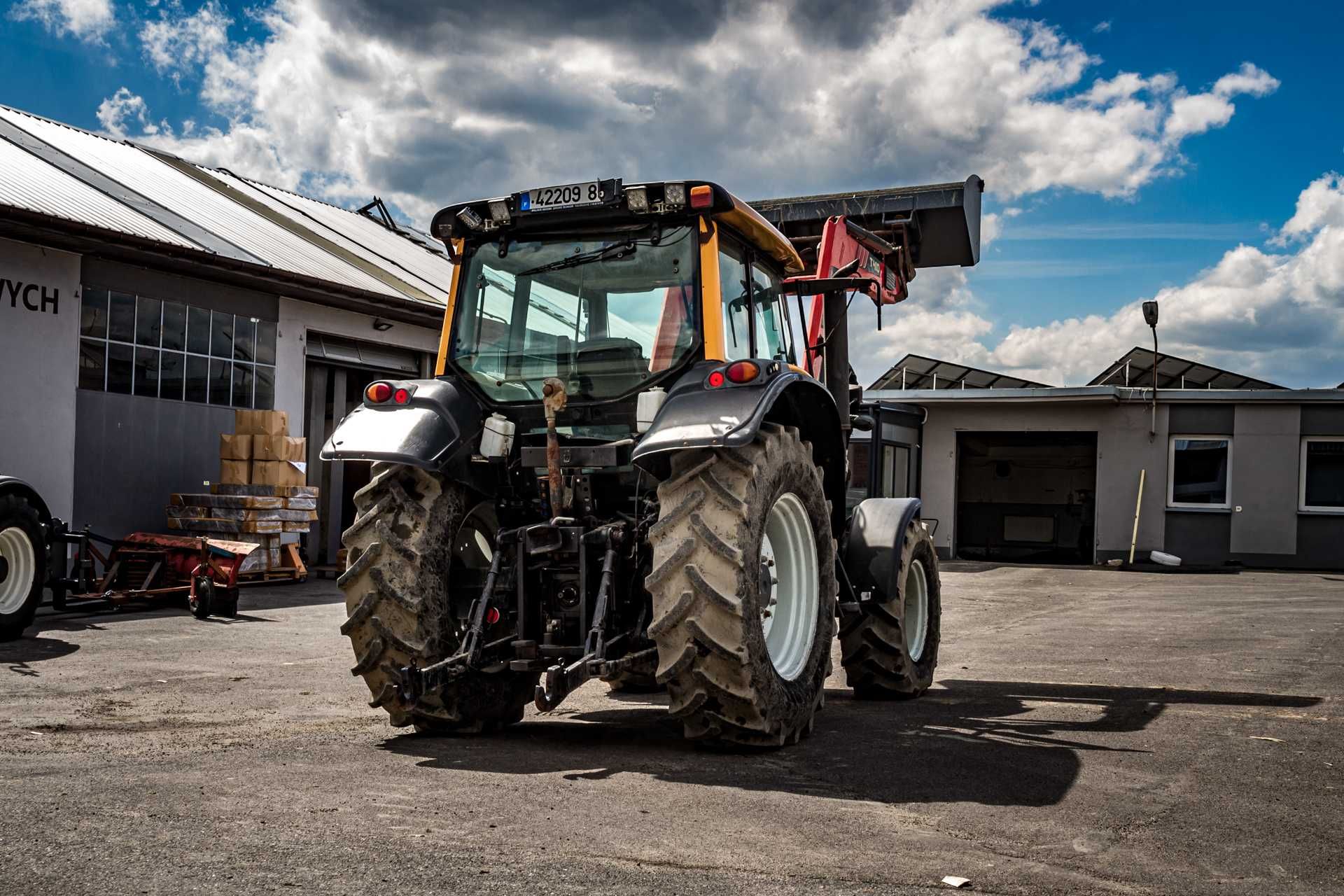 Ciągnik rolniczy Valtra N82 nie New Holland Fendt John Deere Kubota