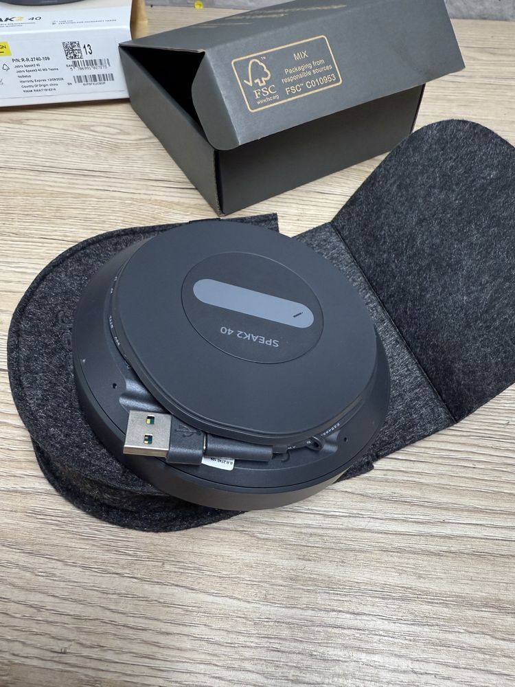 Jabra Speak2 40 — Портативний спікерфон для конференцій (новий)