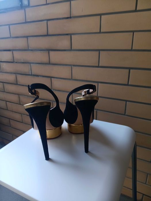 Sapatos mulher n 39 usados uma vez