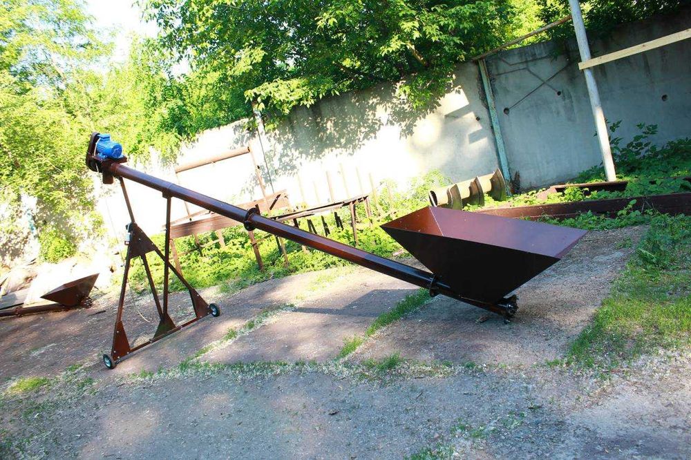 Шнековый погрузчик, конвейер, транспортер для зерна (зернопогрузчик).