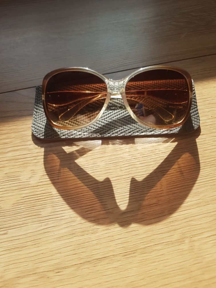 Okulary przeciwsłoneczne damskie Gucci