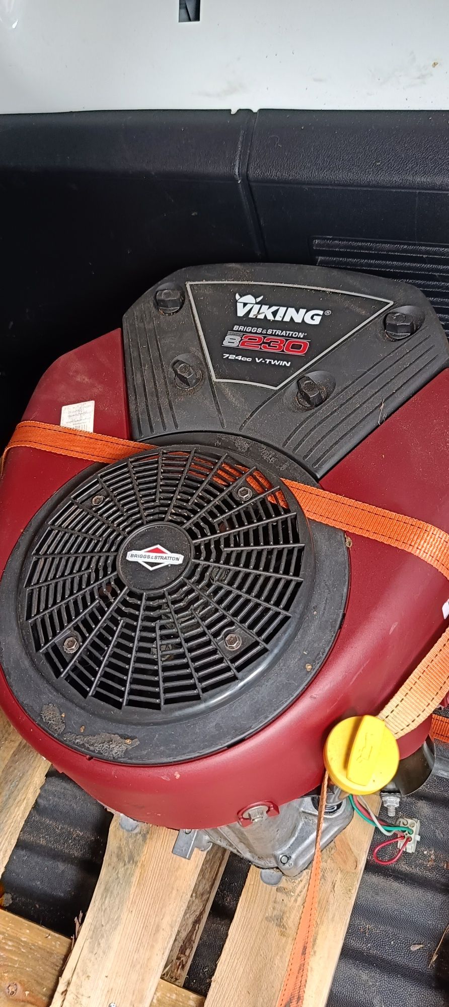 Silnik do kosiarki Viking po remoncie Briggs 8230 poj. 724 cc