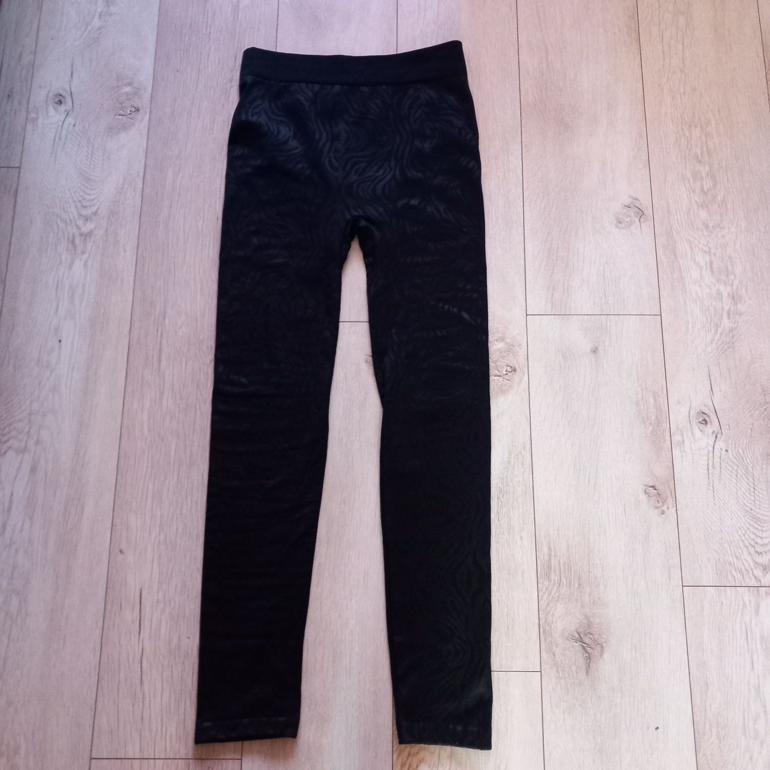 Legginsy damskie srebrno -czarne  ocieplane- XL