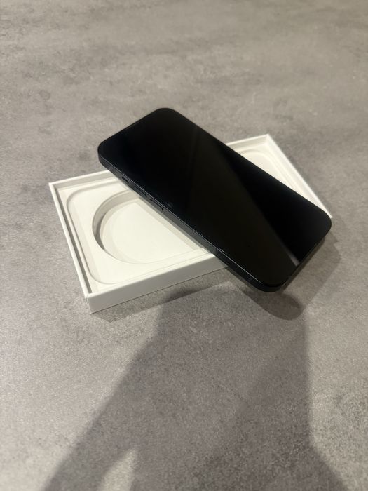 Sprzedam iphone 13