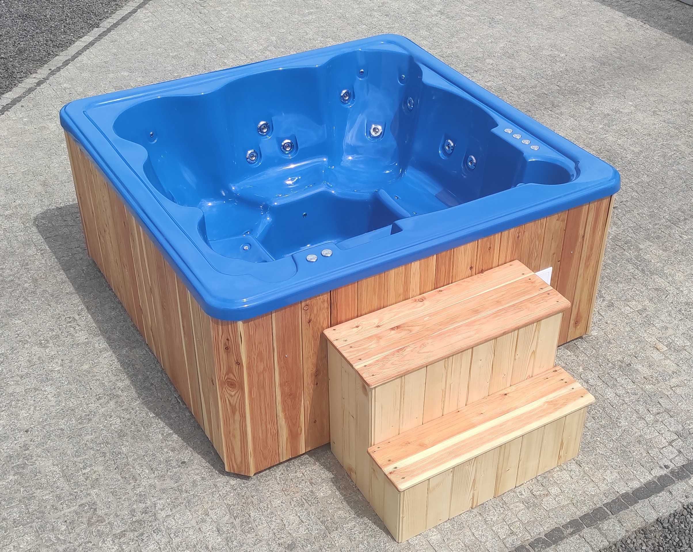 Całoroczne NOWE jacuzzi ogrodowe dla 6 osób - rozmiar 213x213x90cm