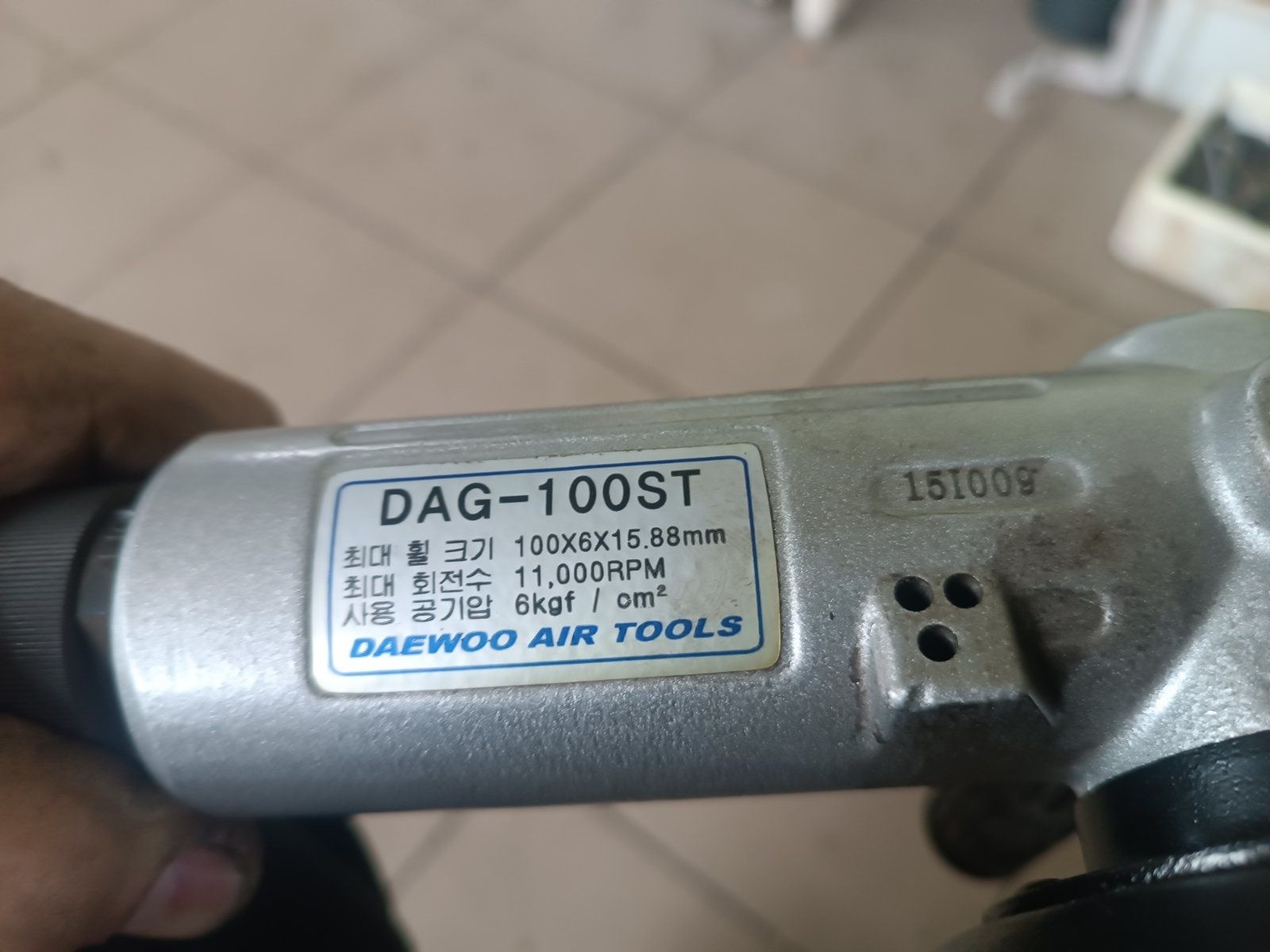 Пневматическая угловая шлифовальная машина Daewoo DAG-100ST  ,