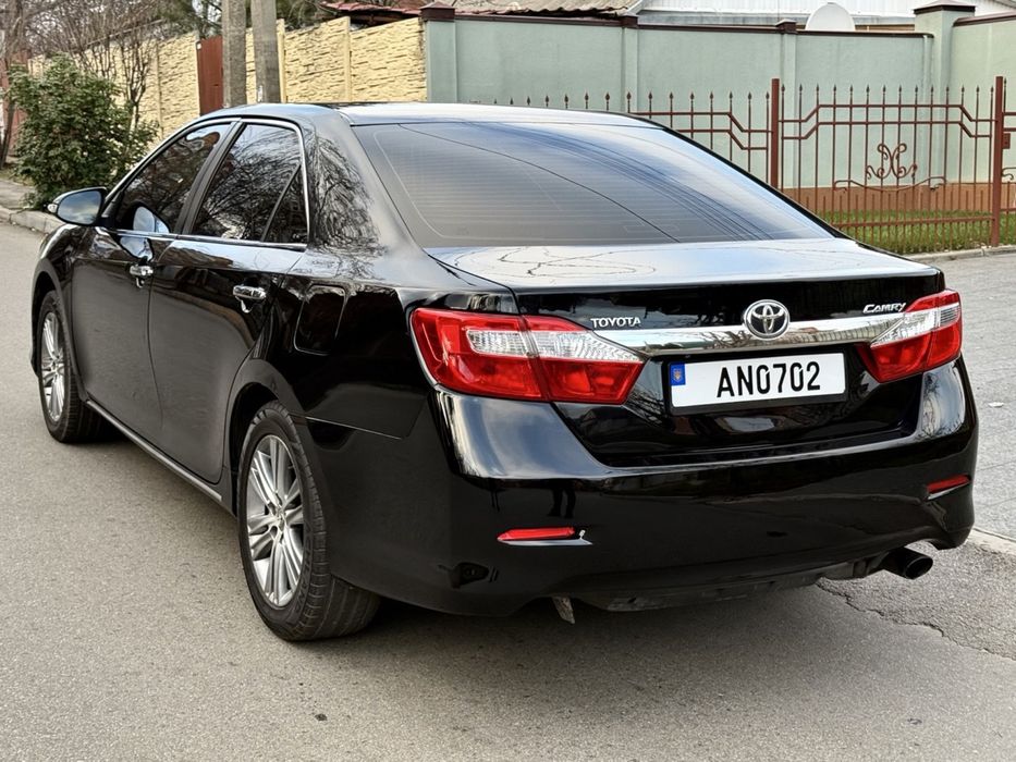 Продам Toyota Camry 50 2.5 газ/бенз офіційна на автоматі