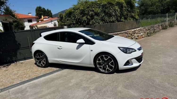 OPEL ASTRA OPC!!
