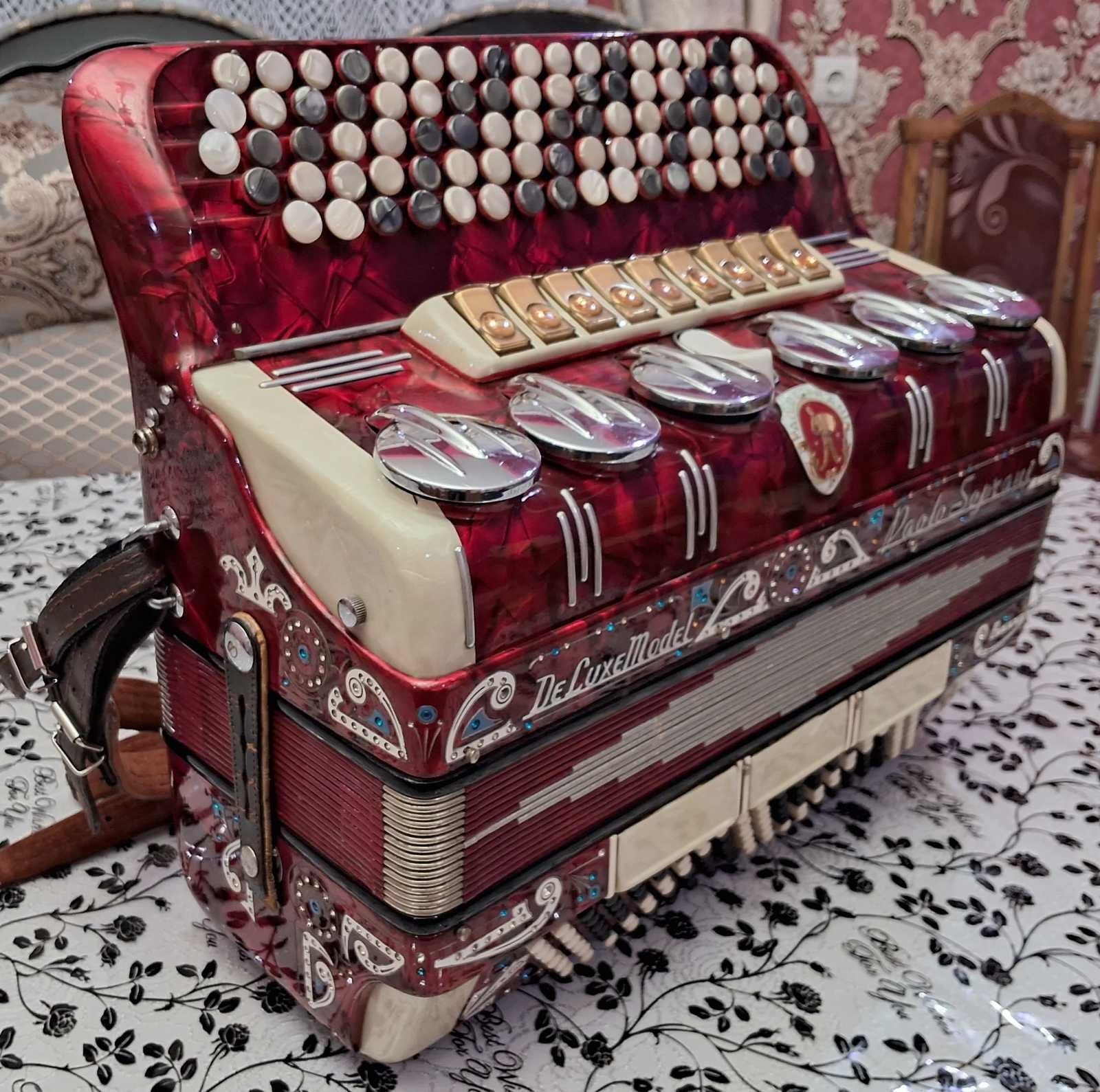 Баян пятирядний італійський PAOLO SOPRANI , акордеон аккордеон