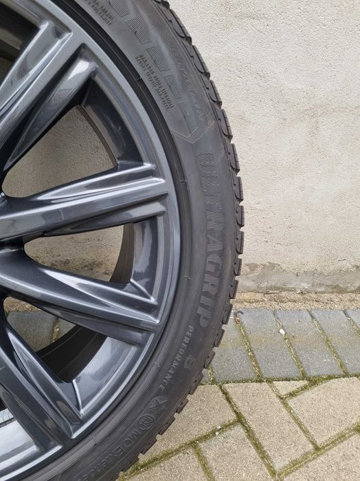 KOŁA ZIMOWE BMW 5 G30 G31 245/45/18 GoodYear JAK NOWE