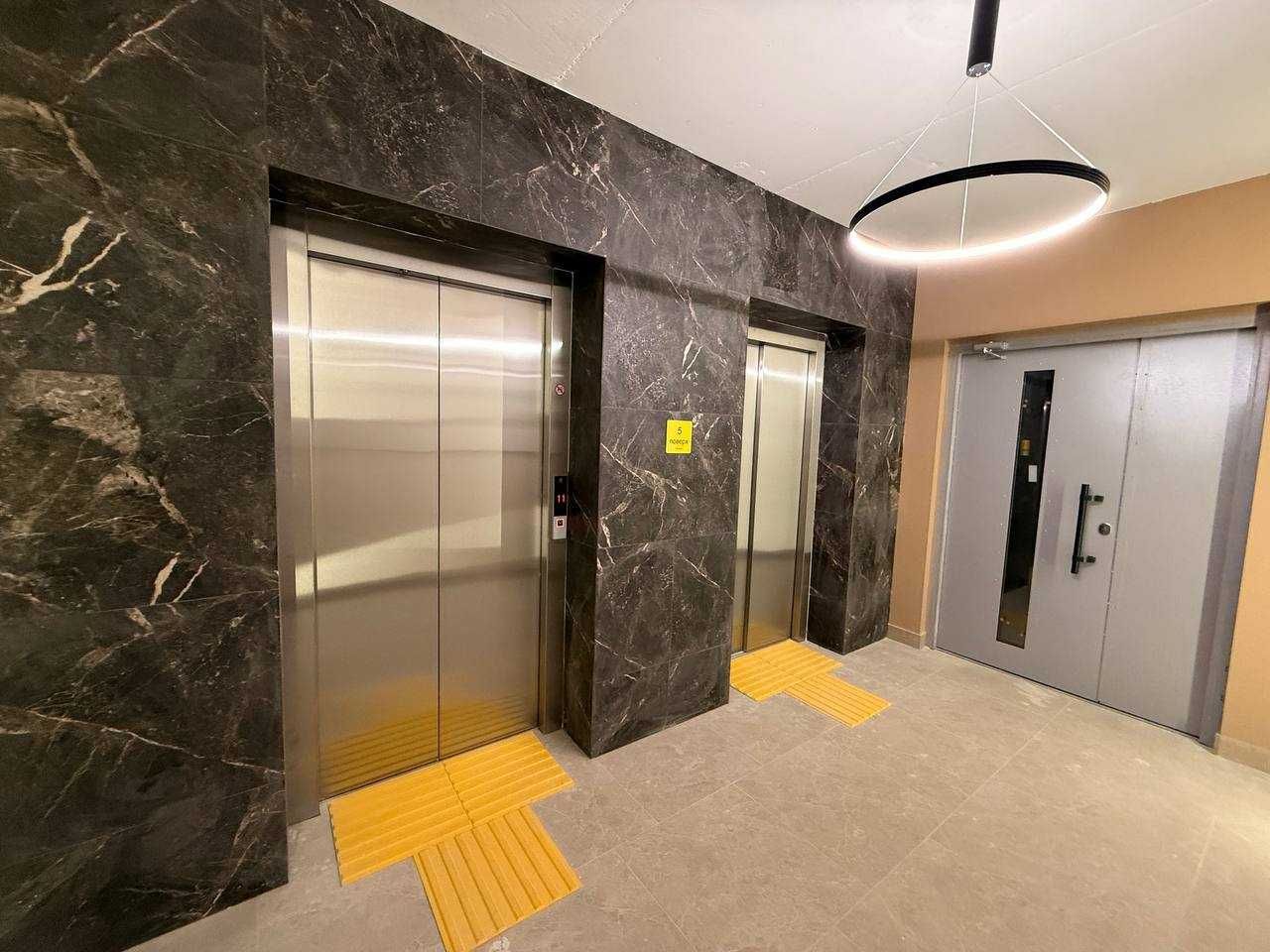 Продаж 2к квартири 67,2 кв. м на вул. Кавказька 32Б