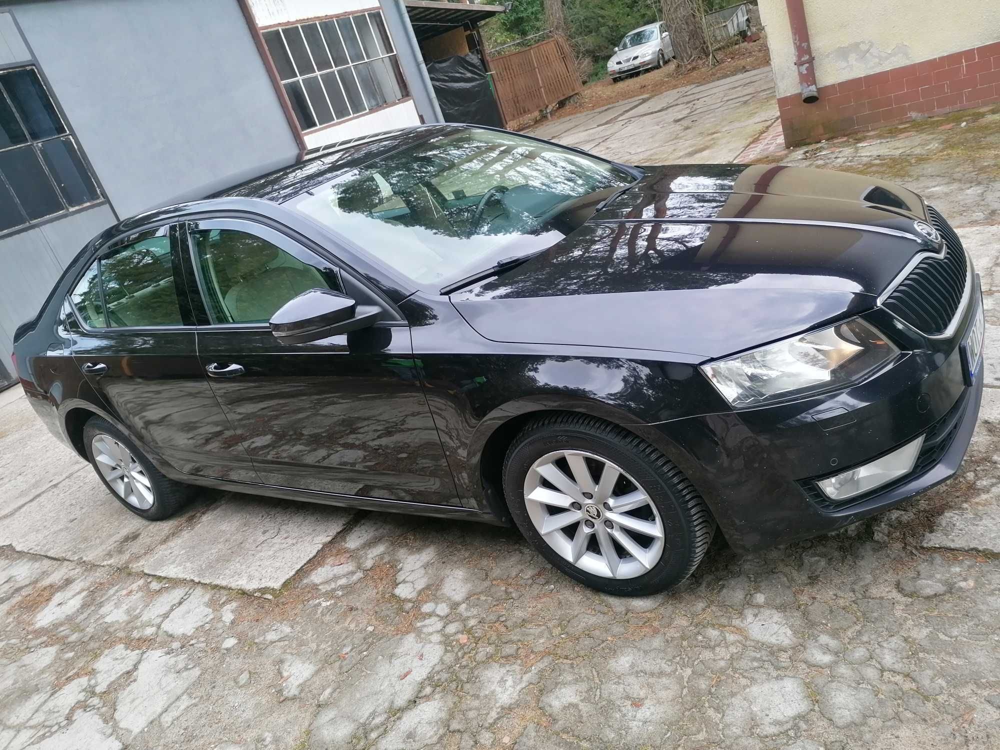 Witam sprzedam skodę octavie.  2015    1.6 110km 4x4