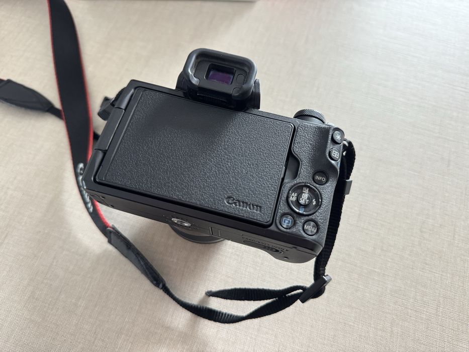 Canon EOS M50 (como nova)