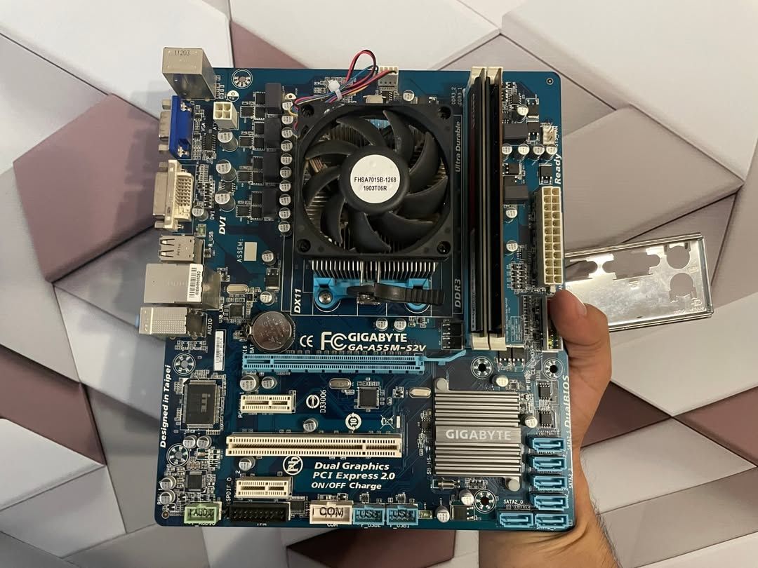 Комплект для ПК A8-3850/Radeon HD 6550D/Gigabyte GA-A55M-S2V/8Gb