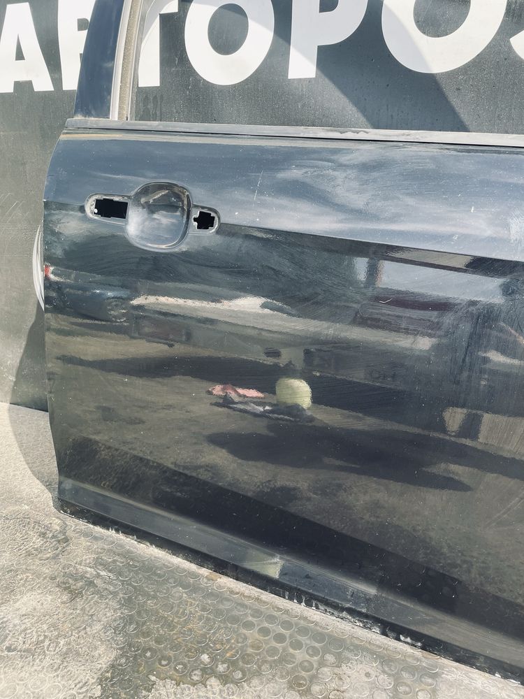 Двері Форд Фокус 3 Дверка Ford Focus 3 Дверь Передняя Європа Розборка