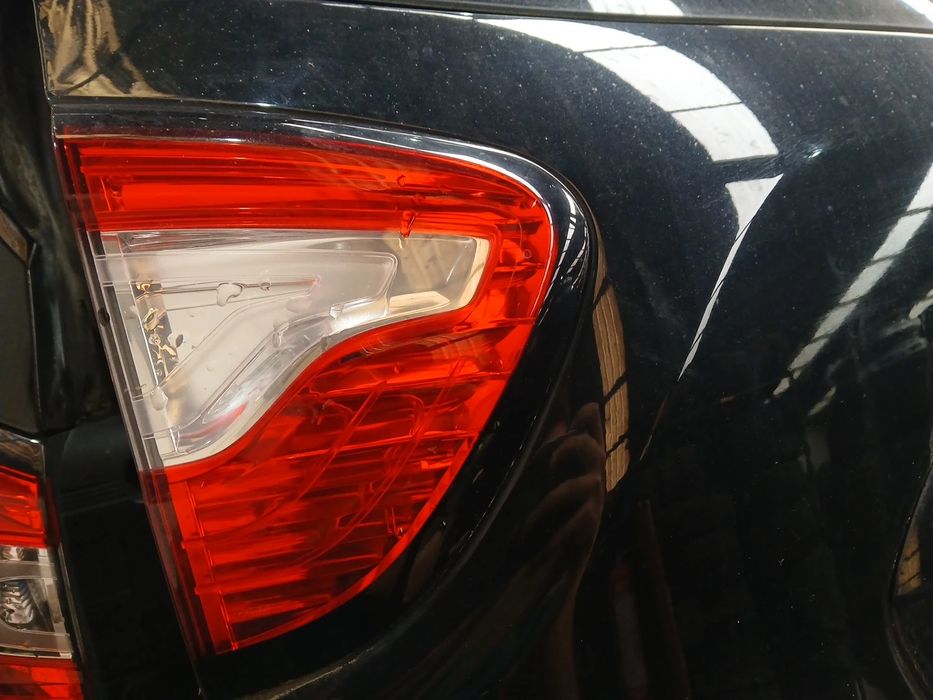 Refletor tampa da mala esquerdo RENAULT Captur (J5_)