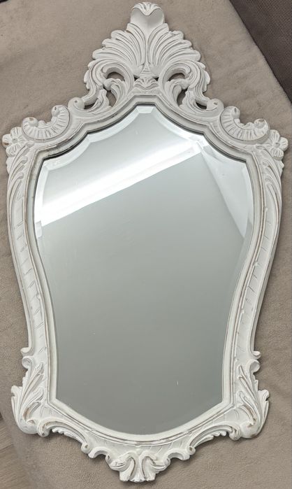 Espelho Decorativo Vintage com Moldura Branca