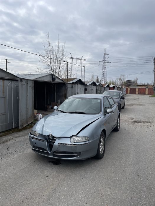Alfa Romeo 147 після дтп