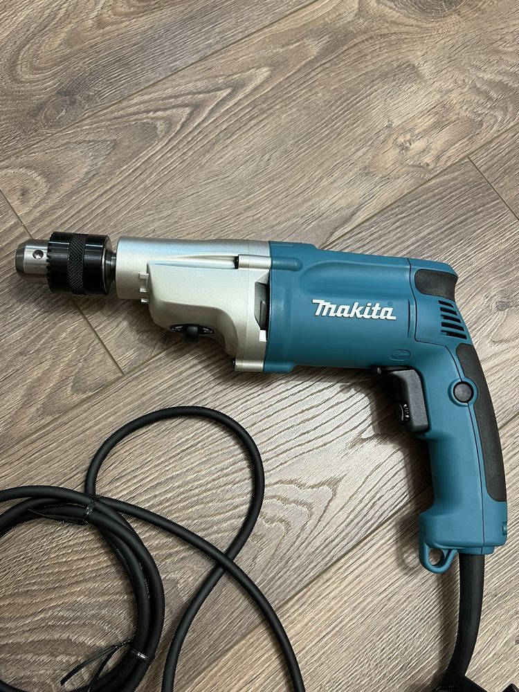 Дрель , дрель Makita DP4010 , дриль, инструменты