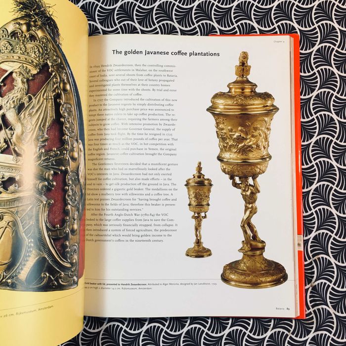 The Colourful World of the VOC - Leo Akveld and Els M. Jacobs