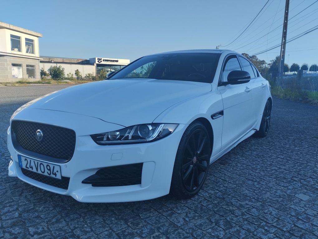 Jaguar xe r line
