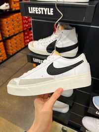 Кросівки nike натуральна шкіра nike blazer low platform