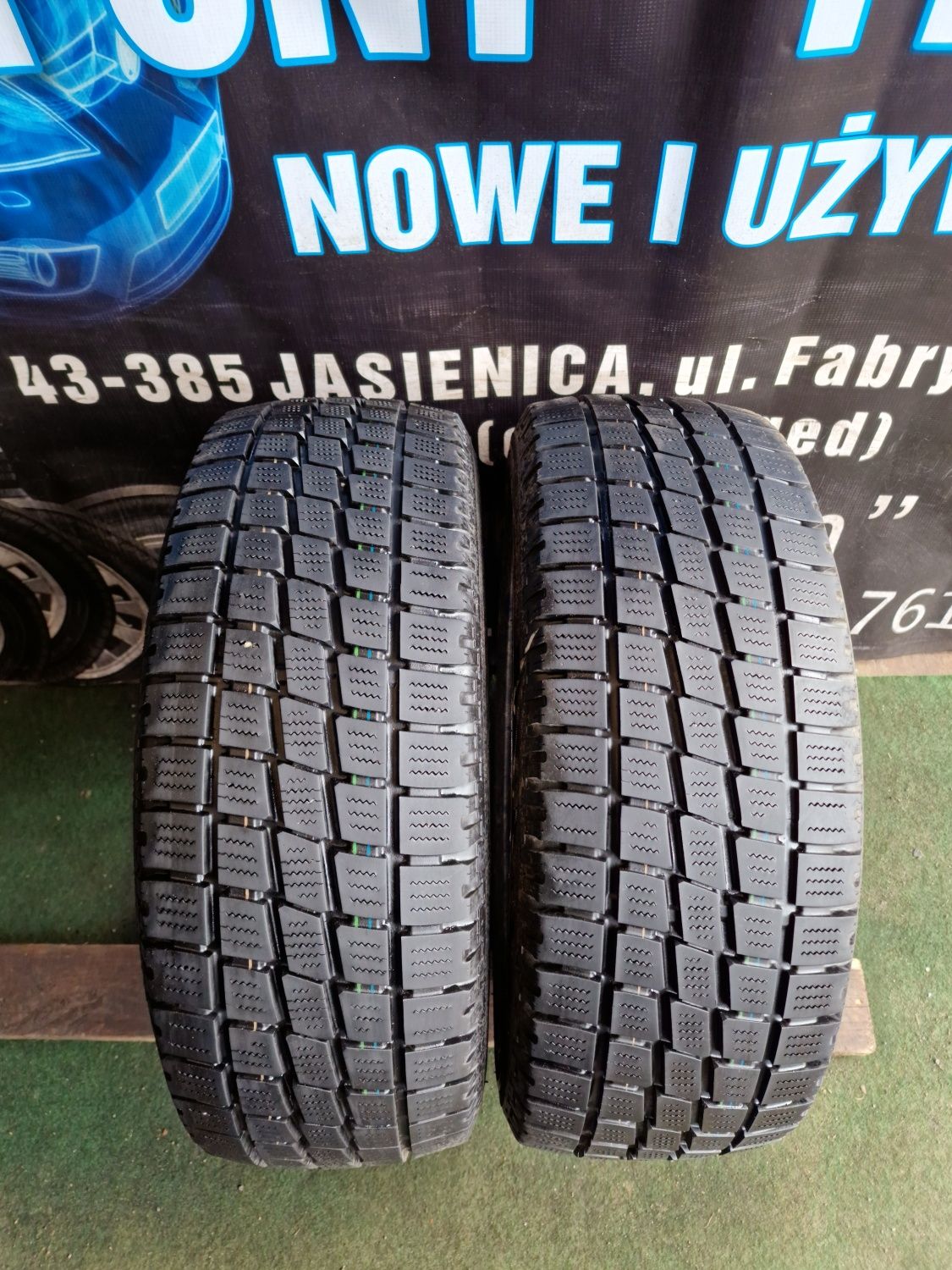 Opony zimowe 215/60/16C Toyo Bus wzmacniane Para 8.7mm