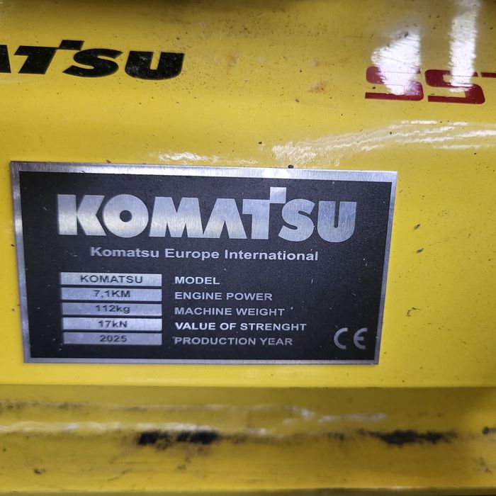 Komatsu 112kg zageszczarka