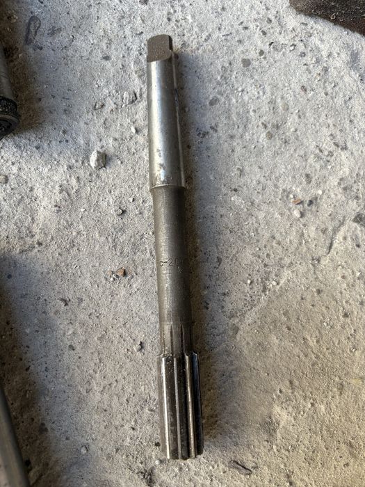 Rozwiertaki maszynowe na mm (noże tokarskie)