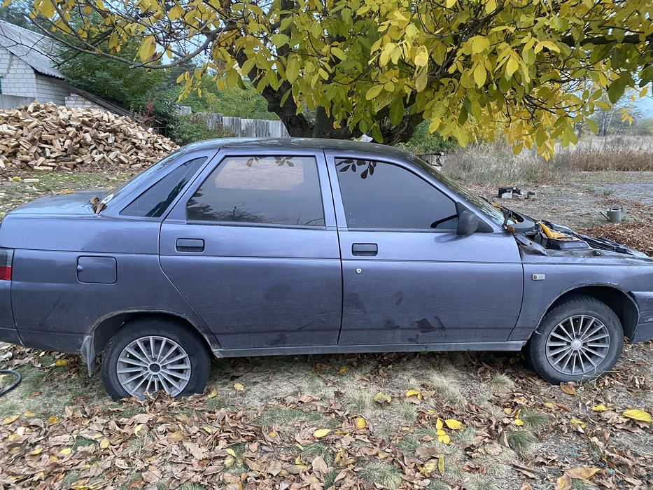Продам машину робоча десятка