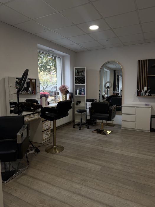 Wynajmie stanowidko pracy dla fryziera