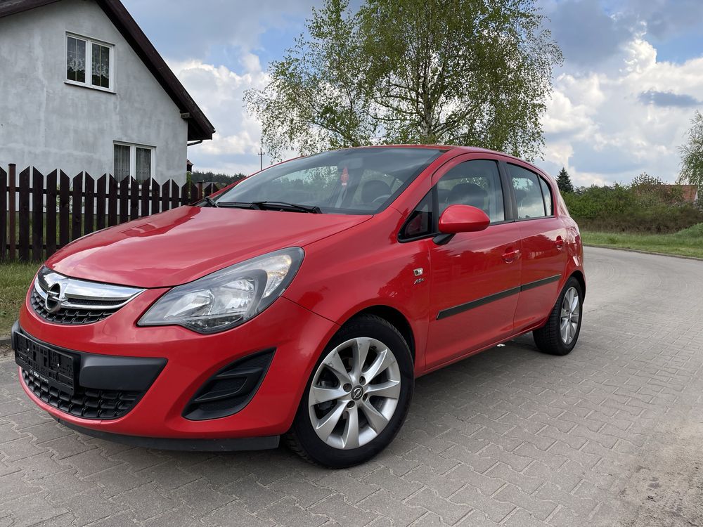 Opel Corsa D LIFT 1.4 benzyna 2013r/klimatronic/alu/ACTIVE