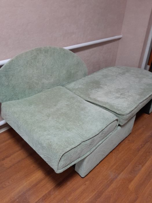Продаю  диван,  крісла  2  шт