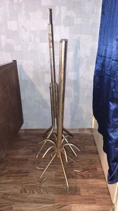 Напольная вешалка, разборная