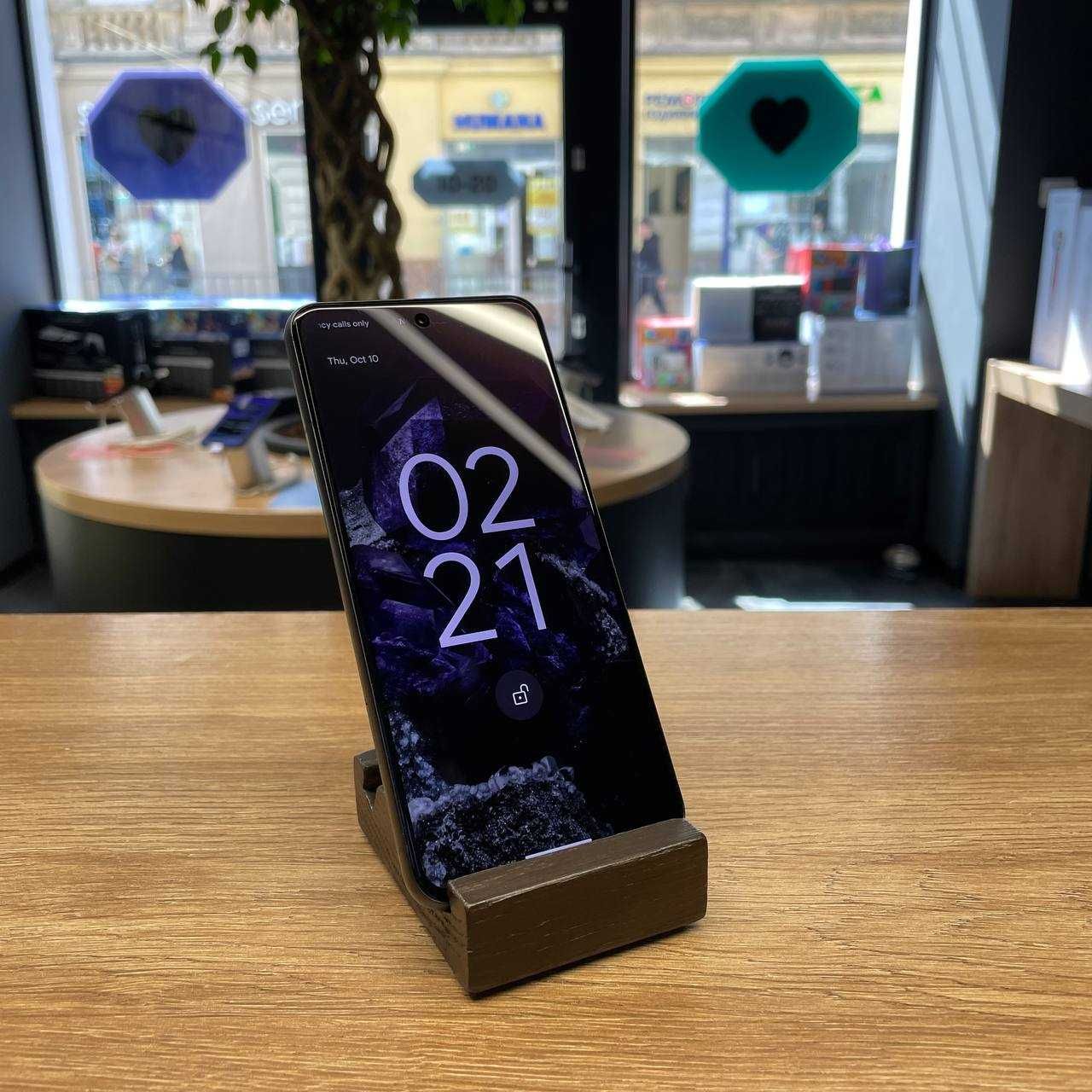 б/у Google Pixel 8 8/128GB (Obsidian)